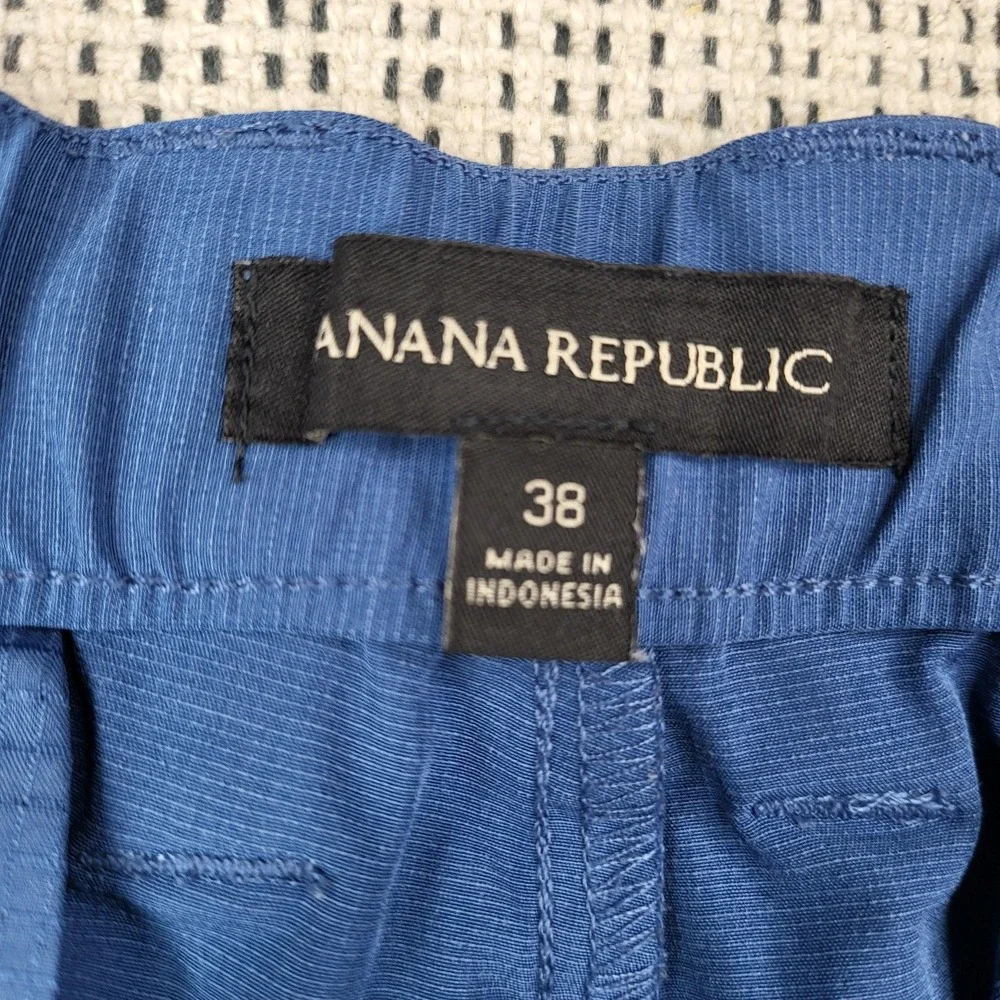 Banana Republic Shorts Mens 38 Blue Chino Elastic Waist‎ 9 Inseam Casual Summer